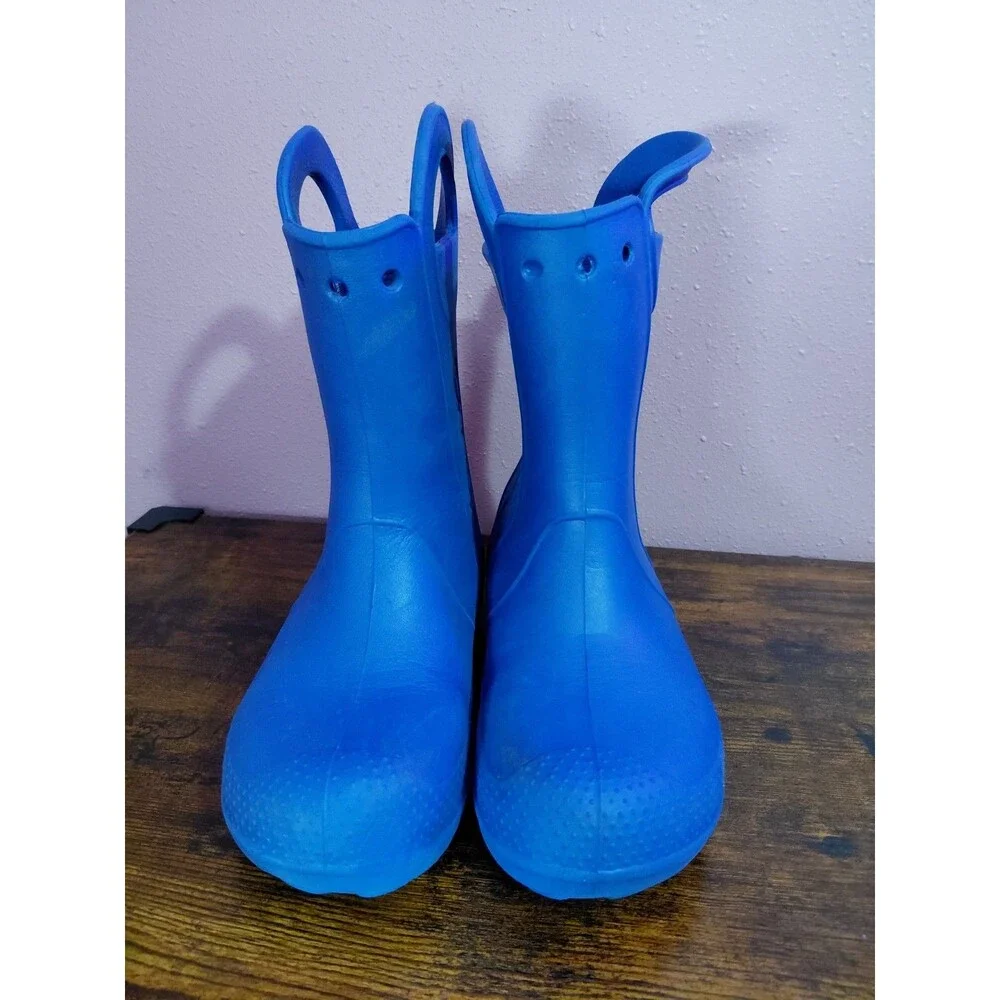 Crocs Handle It Classic Blue Rubber Rain Boots Youth Size J3 12803